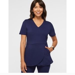 Jaanuu Tulip Mock Wrap Scrub Top, Size Medium NWOT